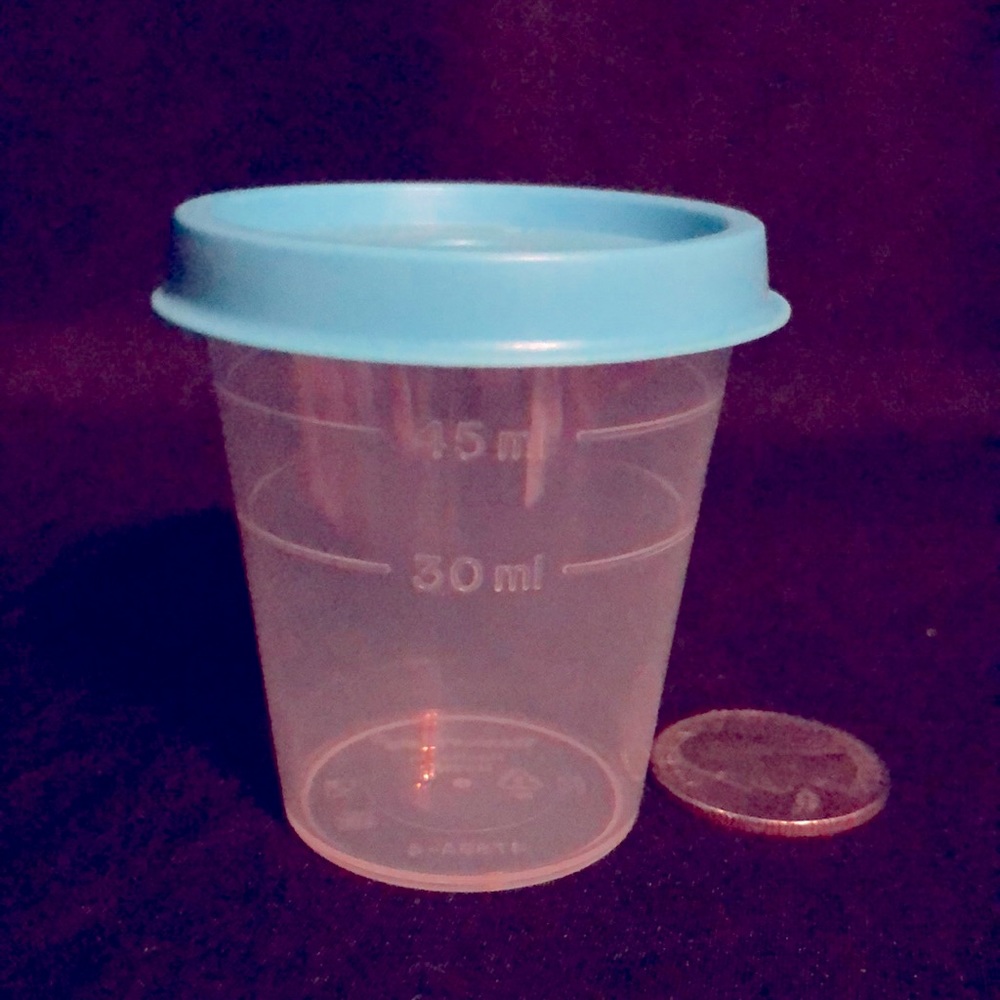 Tupperware Tupper Mini - Picture 2 of 3